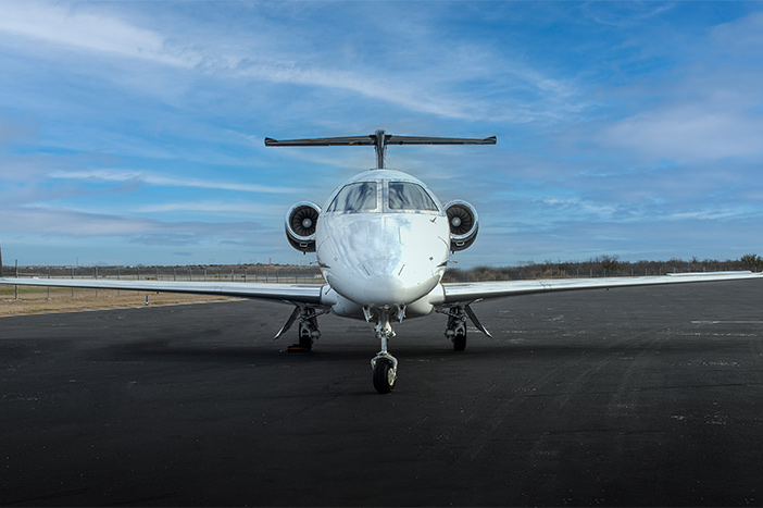 phenom 300 front