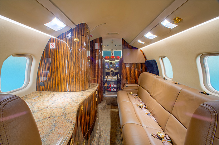 Interior lear 60xr interior lear 60xr