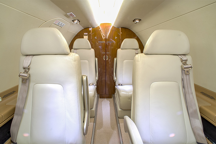 phenom 300 rear club